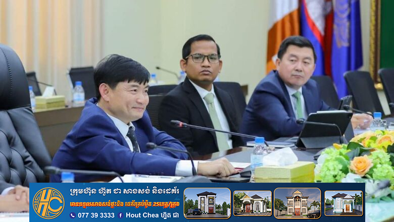 រដ្ឋមន្រ្តីក្រសួងការងារ ហេង សួរ ជំរុញឱ្យវិស័យឯកជនចូលរួមអនុវត្តកាតព្វកិច្ចហ្វឹកហ្វឺនកូនជាងដើម្បីឱ្យយុវជនមានឱកាសពង្រឹងសមត្ថភាពជាក់ស្តែង