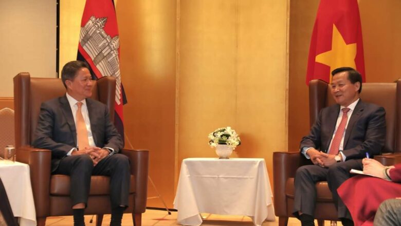 ឧបនាយករដ្ឋមន្ត្រី ស៊ុន ចាន់ថុល បានបញ្ជាក់លម្អិតដល់ភាគីវៀតណាម លោក Le Minh Khai ឧបនាយករដ្ឋមន្ត្រីស្តី អំពីគម្រោងព្រែកជីកហ្វូណនតេជោ