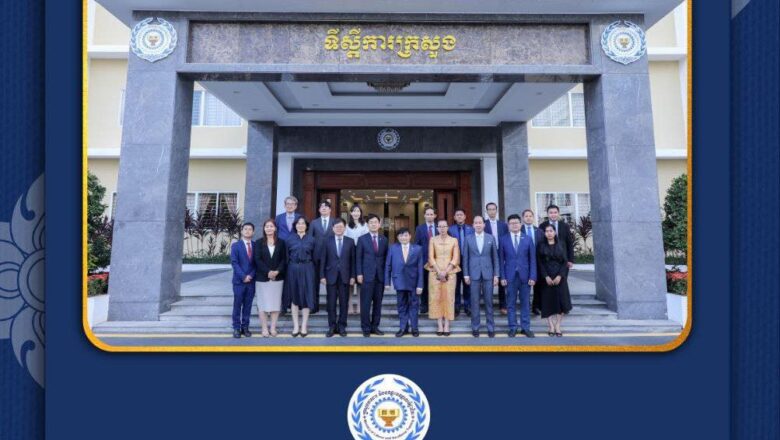 រដ្ឋមន្រ្តីក្រសួងការងារ​ ហេង សួរ ជួបពិភាក្សាការងារជាមួយអគ្គលេខាធិការនៃសេវាការងារ និងមុខរបរកូរ៉េដើម្បីបន្តលើកកម្ពស់ និងបង្កើនប្រសិទ្ធភាពវិស័យការងារ