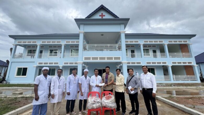 ឧកញ៉ា ហុង ឆេងឈុន នាំយកគ្រឿងឧបភោគបរិភោគនិងថវិកាមួយចំនួន ជូនដល់យុវជនយុវនារីដែលរងរបួសចំនួនជាង ១០០នាក់ នៅខេត្តព្រះវិហារ