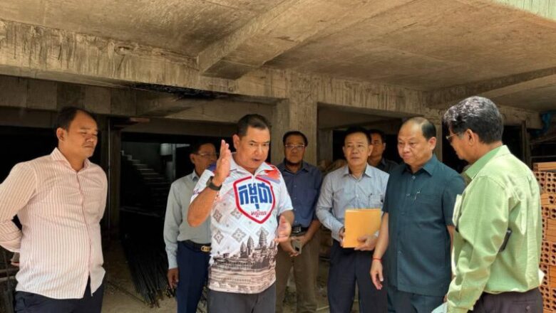 លោក ឃ្លាំង ហួត អភិបាលរងរាជធានីភ្នំពេញព្រមានម្ចាស់សំណង់កម្ពស់៧ជាន់នៅតែផ្គើនលួចសាងសង់ដោយគ្មានច្បាប់អនុញ្ញាត