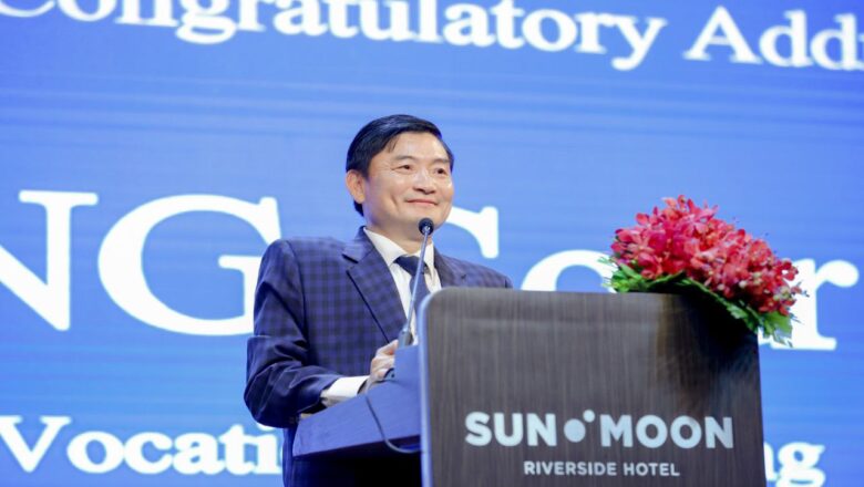 ឯកឧត្តម ហេង សួរ អញ្ជើញចូលរួមជា​ភ្ញៀវកិត្តិយសក្នុង​កម្មវិធីជួបជុំ​អតីត​និស្សិត​ខ្មែរ​សិក្សានៅ​សាធារណរដ្ឋកូរ៉េឆ្នាំ២០២៥ ដែលរៀបចំដោយស្ថានទូតសាធារណរដ្ឋកូរ៉េកម្ពុជា