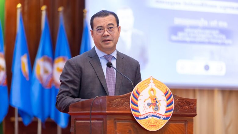 ឯកឧត្តមបណ្ឌិត កៅ ថាច ៖ សហគ្រិនមិនមែនគ្រាន់តែជាពាណិជ្ជករ ឬអ្នកវិនិយោគនោះទេ ប៉ុន្តែសហគ្រិន ថែមទាំងជាអ្នកដាំគ្រាប់ពូជនៃក្តីសង្ឃឹម និងជាស្ថាបត្យករសម្រាប់អនាគត