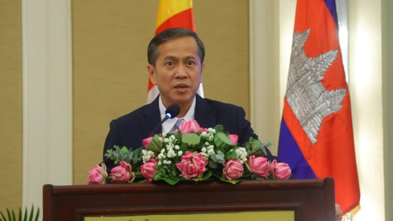 និយ័តករធានារ៉ាប់រងកម្ពុជា ចាប់ផ្តើមដាក់ដំណើរការប្រព័ន្ធទទួលបណ្ដឹងតាមកម្មវិធីទូរសព្ទដៃ “បណ្ដឹងធានារ៉ាប់រង” ដើម្បីបង្កើនទំនុកចិត្តដល់ប្រជាពលរដ្ឋ និងពង្រឹងគុណភាពសេវាធានារ៉ាប់រង