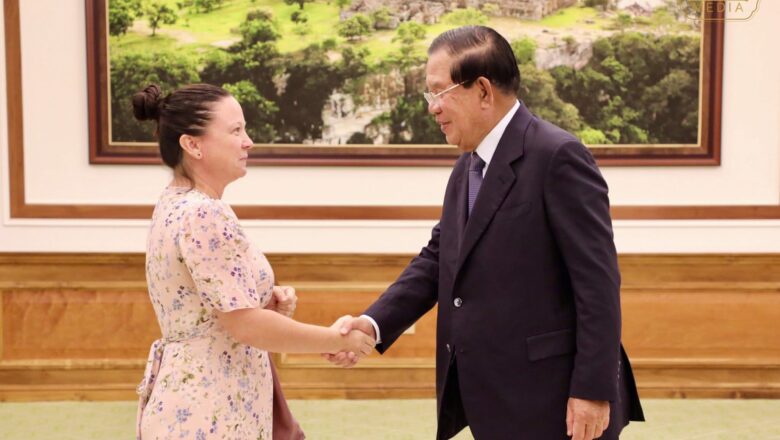 សម្តេចតេជោ ហ៊ុន សែន អនុញ្ញាតឱ្យលោកជំទាវ Marketa Kolc Hajkova ឯកអគ្គរដ្ឋទូតនៃសាធារណរដ្ឋឆែក ប្រចាំនៅកម្ពុជា ចូលជួបសម្តែងការគួរសម