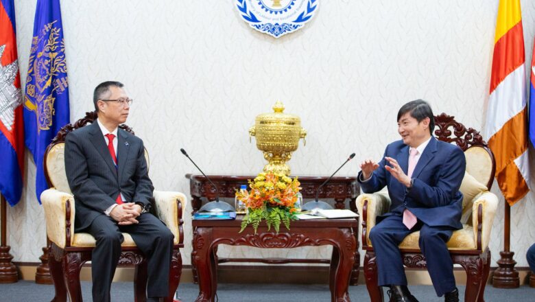 ក្រសួងការងារ និង ADB ពិភាក្សាពង្រឹងកិច្ចសហការលើកកម្ពស់វិស័យ TVET ឱ្យស្របតាម​តម្រូវការ​ការវិវត្តរចនាសម្ព័ន្ធសេដ្ឋកិច្ច និងទីផ្សារការងារ​កម្ពុជាទាំងពេលបច្ចុប្បន្ន និងអនាគត