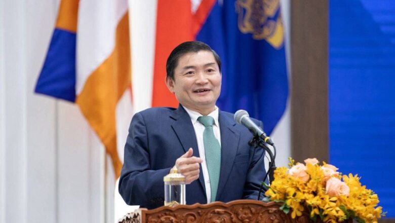 ឯកឧត្តម ហេង សួរ៖ ផ្តល់អនុសាសន៍ ៩ចំណុចដល់ ប.ស.ស. ដើម្បីពង្រឹងកិច្ចសហការ និងធ្វើទំនើបកម្មសេវាឌីជីថលឱ្យរក្សាបាននូវ “និមិត្តរូបសុខភាព” សម្រាប់មន្រ្តីរាជការ កម្មករនិយោជិត និងប្រជាពលរដ្ឋ