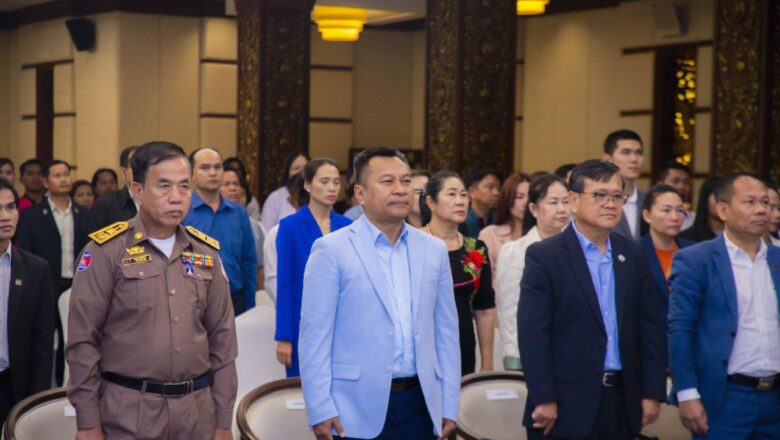 ឯកឧត្តម ចាន់ សីហា អគ្គនាយករងធនាគារអភិវឌ្ឍន៍ជនបទ និងកសិកម្ម (ARDB) អញ្ជើញចូលរួមជាអធិបតី នៅក្នុងសិក្ខាសាលាស្ដីពី យុទ្ធនាការខ្មែរត្រូវតែខ្លាំង