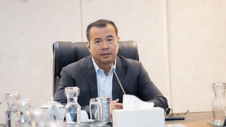 H.E Dr Kao Thach led the monthly Management Meeting