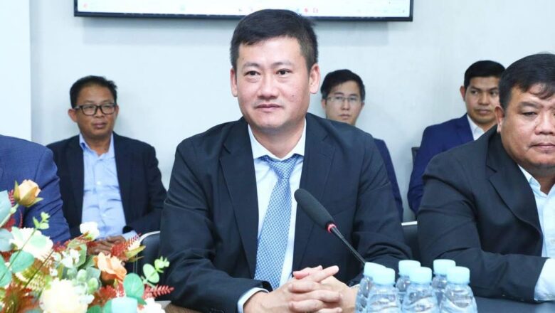 ឧកញ៉ា ឡាយ ឈុនហួ ប្រធានសហព័ន្ធស្រូវអង្ករកម្ពុជា បានដឹកនាំសមាជិក ចូលរួមក្នុងកិច្ចប្រជុំពិភាក្សាបច្ចេកទេសជាមួយ ឯកឧត្តម យិត បុណ្ណា រដ្ឋលេខាធិការក្រសួងសាធារណការនិងដឹកជញ្ជូន