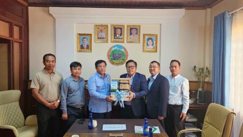 លោក នេត បញ្ញា អគ្គលេខាធិការសមាគមបណ្តាញកសិករតេជោ តំណាងដ៏ខ្ពង់ខ្ពស់ លោកបណ្ឌិត កៅ ថាច ចូលជួបសម្តែងការគួរសម ជាមួយ ឯកឧត្តមអភិបាលនៃគណៈអភិបាលខេត្តមណ្ឌលគិរី