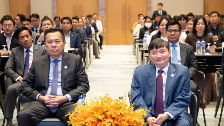 ឯកឧត្តម ហេង សួរ អញ្ជើញជាភ្ញៀវកិត្តិយស និងធ្វើជាសក្ខីភាពក្នុងកម្មវិធីចុះហត្ថលេខា លើកិច្ចព្រមព្រៀងភាពជាដៃគូយុទ្ធសាស្ត្រ ការលើកកម្ពស់ការអភិវឌ្ឍជំនាញ និងកិច្ចសហប្រតិបត្តិការដឹកនាំដោយឧស្សាហកម្ម