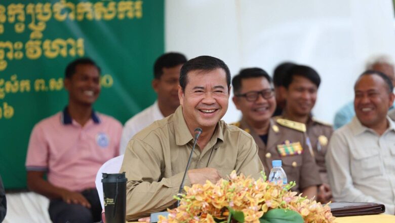 ឯកឧត្តមបណ្ឌិត កៅ ថាច បង្ហាញដល់ប្រជាពលរដ្ឋភៀសសឹកអំពីគម្រោងអភិវឌ្ឍន៍កសិកម្មដែលនឹងលេីកកម្ពស់ជីវភាពប្រកបដោយចីរភាព