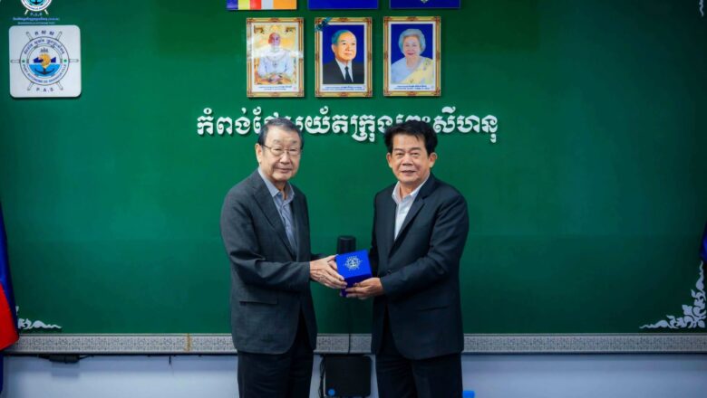 ដំណើរទស្សនកិច្ចរបស់ លោកសាស្ត្រាចារ្យបណ្ឌិត MORICHI Shigeru អ្នកប្រឹក្សាជាន់ខ្ពស់សម្រាប់ការស្រាវជ្រាវ នៃវិទ្យាស្ថានស្រាវជ្រាវដឹកជញ្ជូន និងទេសចរណ៍ជប៉ុន (JTTRI) មកកាន់កំពង់ផែស្វយ័តក្រុងព្រះសីហនុ