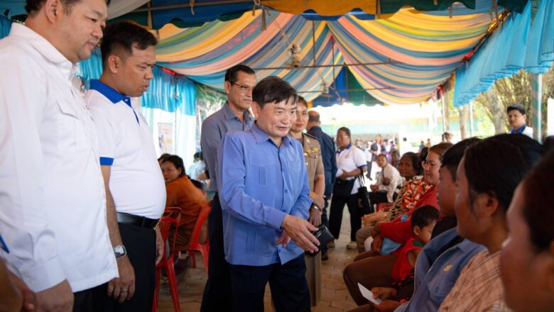 ក្រសួងការងារ៖ ខេត្តតាកែវ មានឱកា​សការងារជាង ៨ពាន់កន្លែង កំពុងរង់ចាំអតី​តពលករត្រ​ឡប់មក​ពីថៃ និងអ្នក​កំពុង​ស្វែង​រកកា​រ​ងា​រ​ធ្វើ 