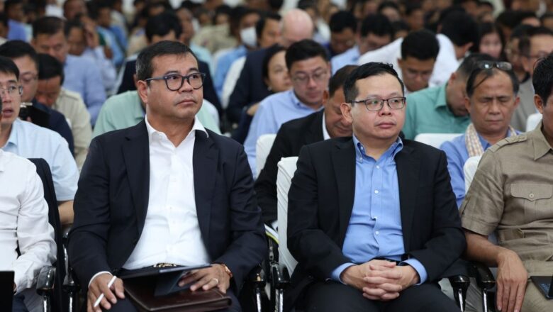 ឯកឧត្តមបណ្ឌិត កៅ ថាច អញ្ជើញចូលរួមសិក្ខាសិលាពិគ្រោះយោបល់ស្តីពីផែនការយុទ្ធសាស្ត្រអភិវឌ្ឍន៍កសិកម្មខេត្តកំពង់ធំ ឆ្នាំ២០២៦-២០៣០